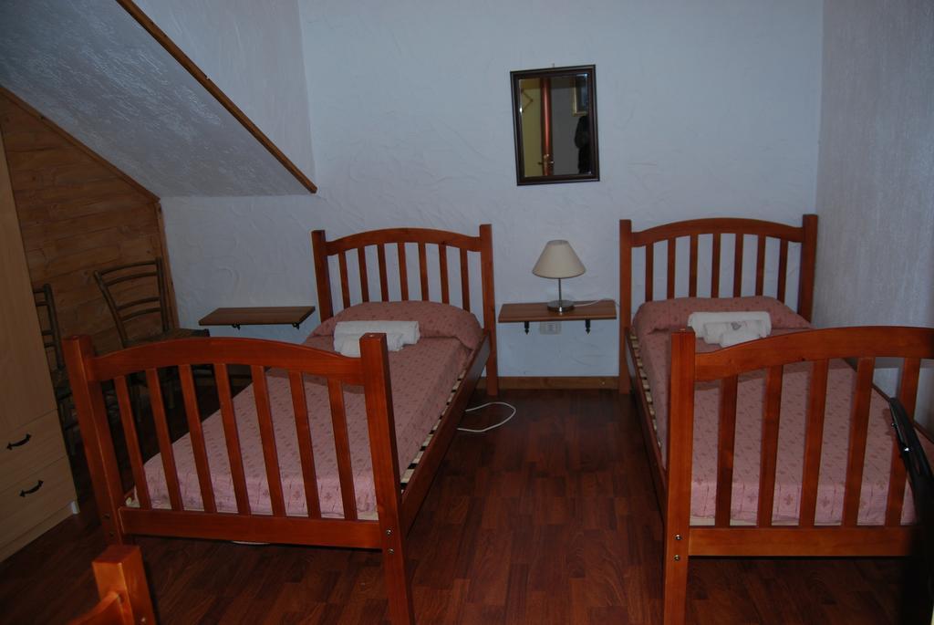 B&B Baddesalighes Bolotana Bilik gambar